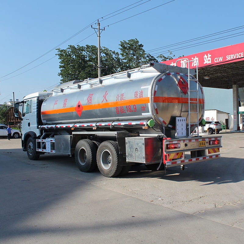 HOWO Aluminum Carbon Steel 6*4 19000 liters fuel tank truck