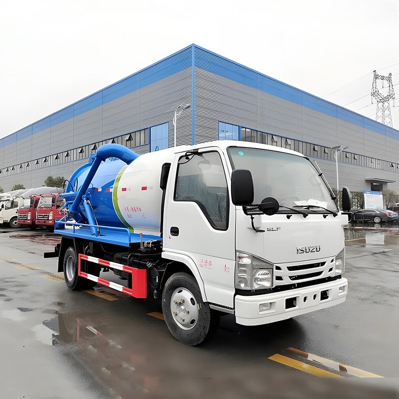 Prix du mini-camion d'aspiration des eaux usées ISUZU ELF 5000L