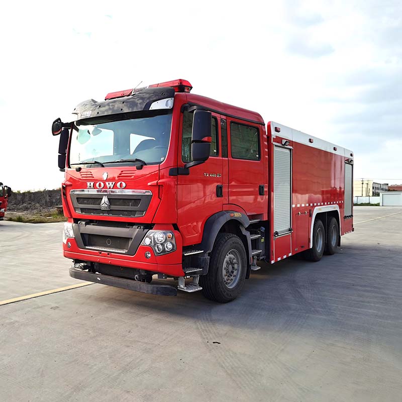 HOWO 16ton Water Foam Fire Truck fire fighting truck