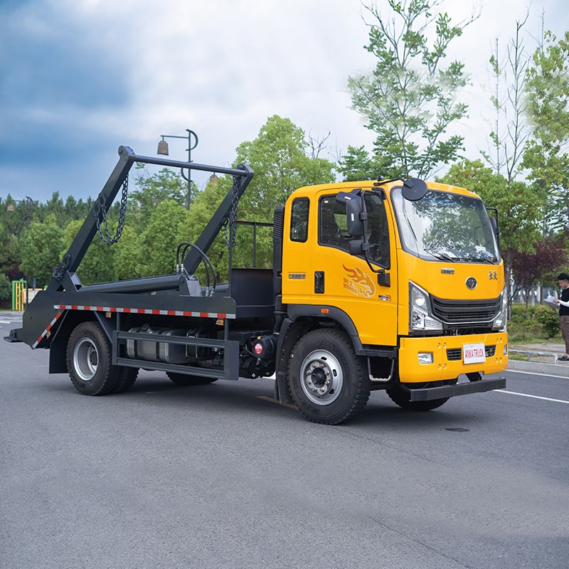 Camion à ordures à bras oscillant Sinotruk 7CBM