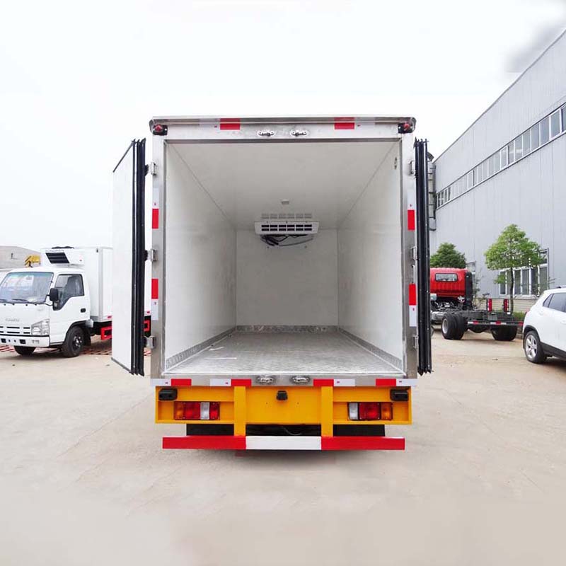 Camion frigorifique Isuzu 4x2 4,2 m