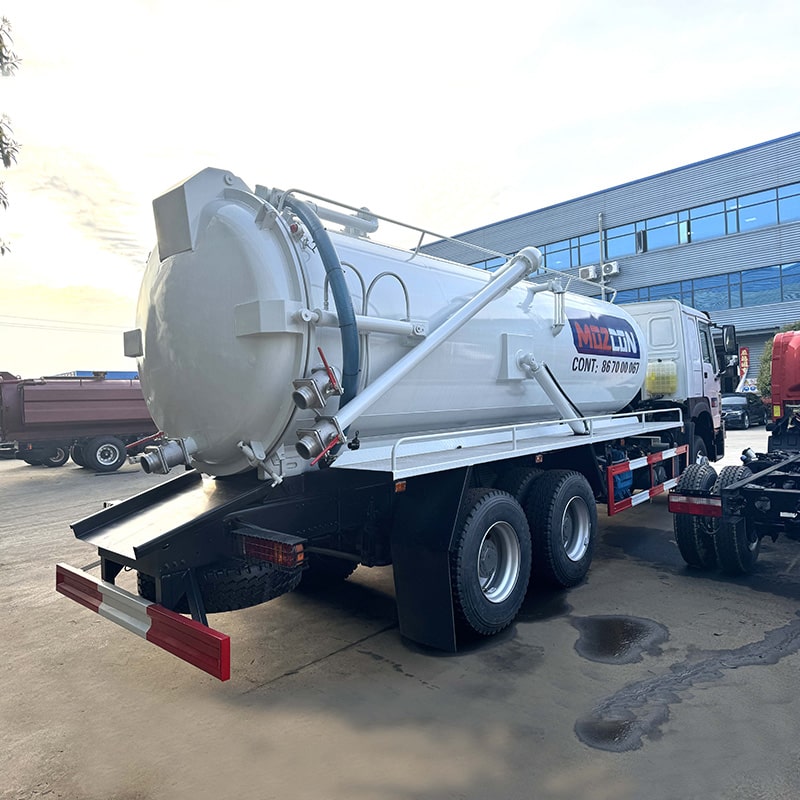 HOWO 20 cubic jetting vaccum sewage suction tanker trucks