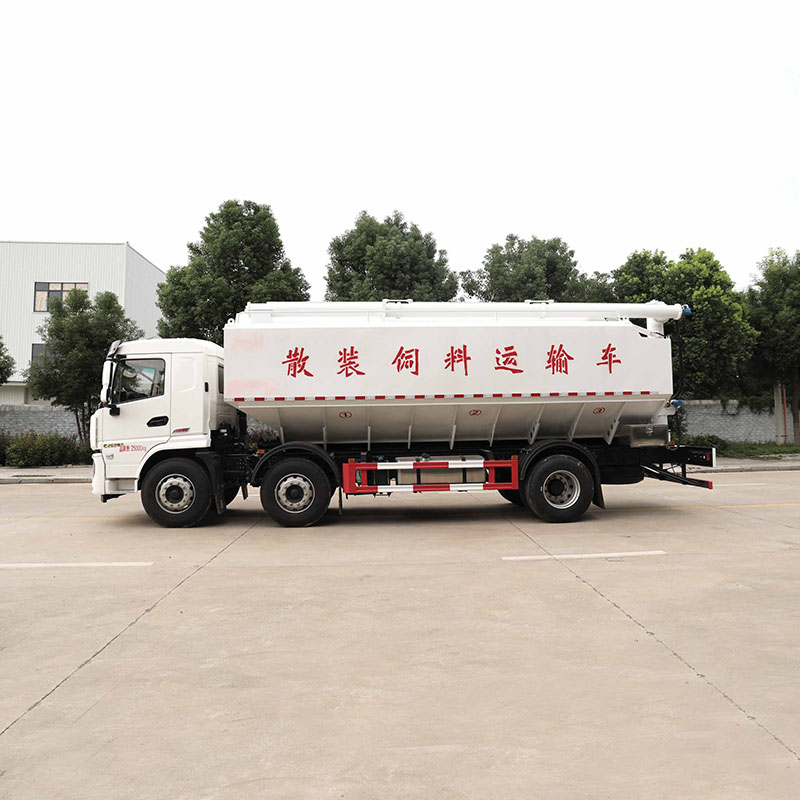 SHACMAN automatic chicken pig feeding bulk feed truck