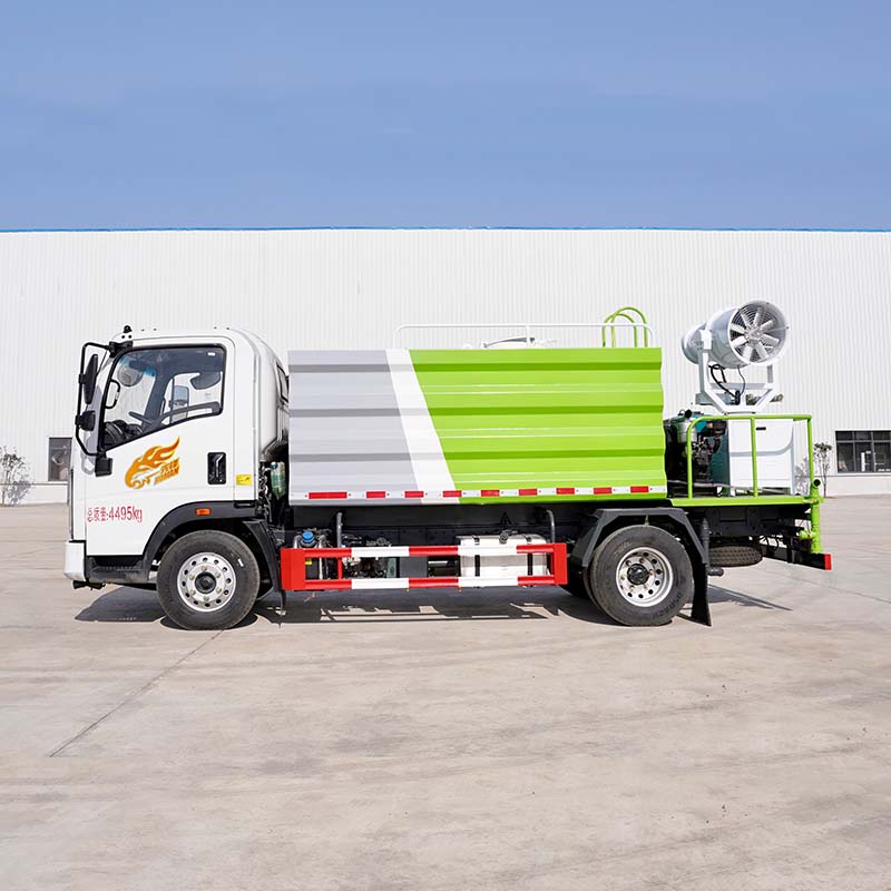 Camion-citerne à eau HOWO 5 000 litres 4x2 avec citerne