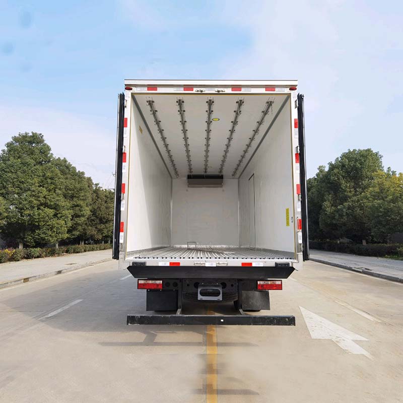 JAC 4x2 10 tons refrigerated truck for meat transport