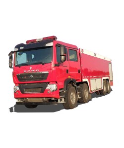 شاحنة إطفاء حرائق بمسحوق رغوة الماء HOWO 8x4 سعة 25 طنًا