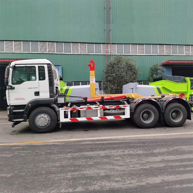 Camion de collecte des ordures à bras hydraulique Sinotruk de 25 tonnes