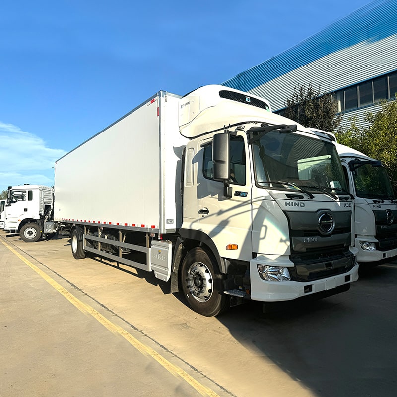 Camion frigorifique Hino 10 tonnes et 12 tonnes à vendre au Japon
