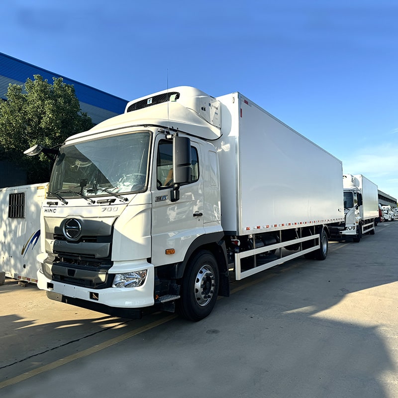 Camion frigorifique Hino 10 tonnes et 12 tonnes à vendre au Japon