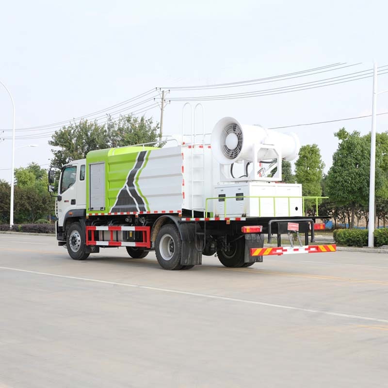 Foton 4x2 water spraying sprinkler truck