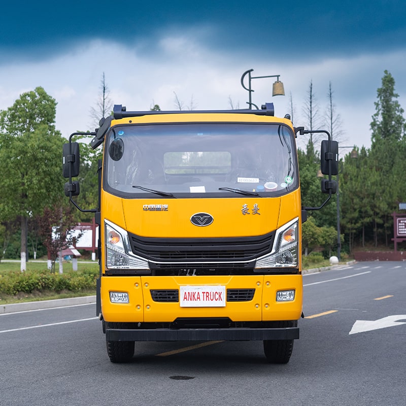Camion à ordures à bras oscillant Sinotruk 7CBM