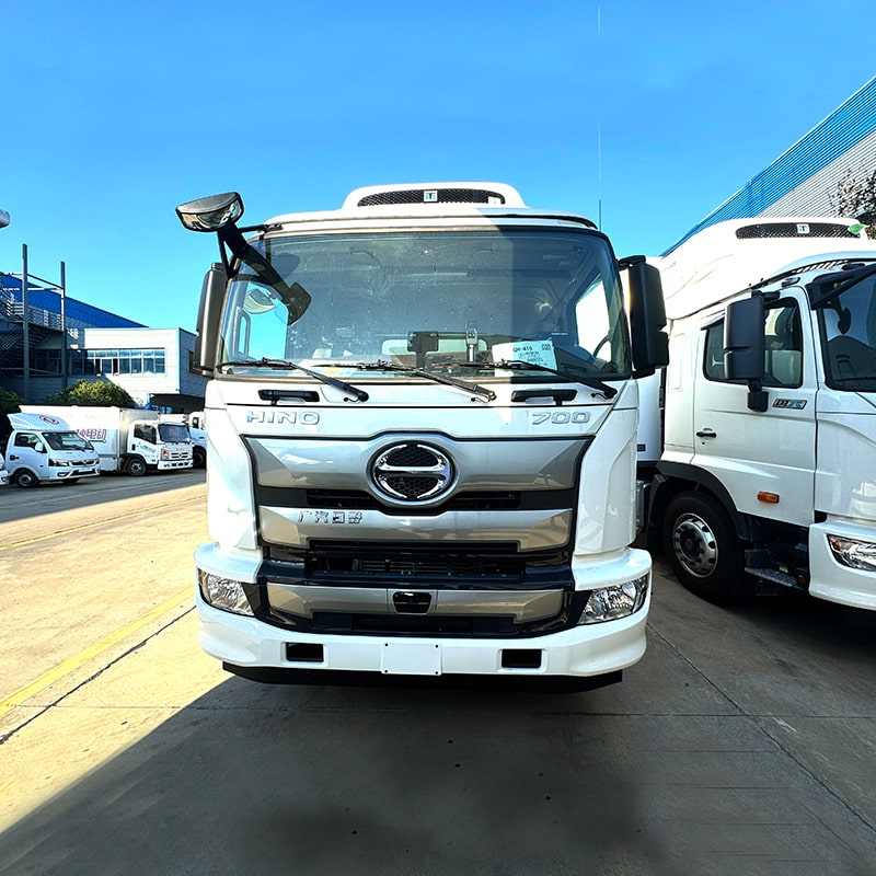 Camion frigorifique Hino 10 tonnes et 12 tonnes à vendre au Japon