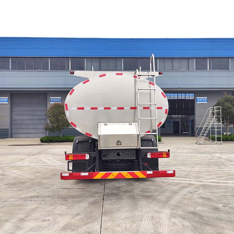 HOWO 4*2 Stainless steel 2 axle 13t milk tank truck