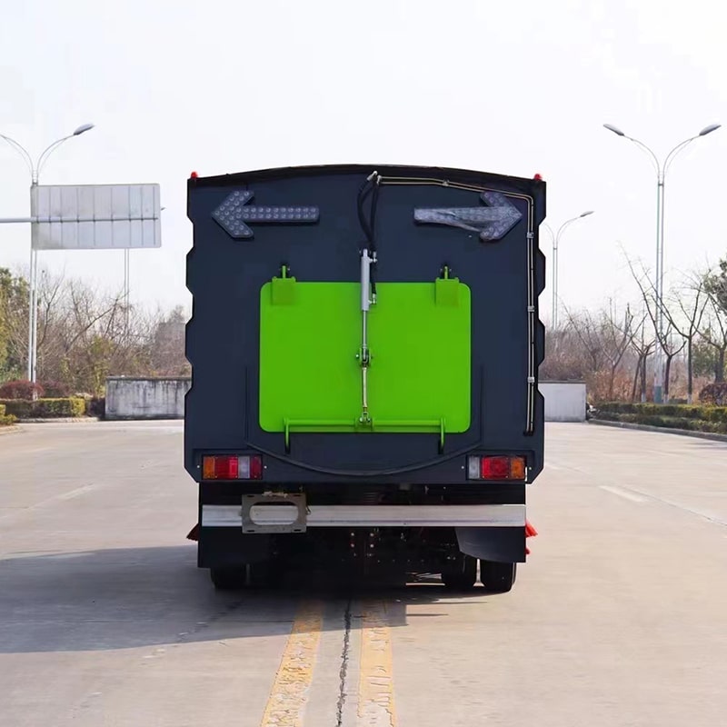 ISUZU 5000Liters вакуумная подметальная машина для уборки дорог
