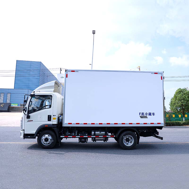 Camion frigorifique Howo 4X2 5T