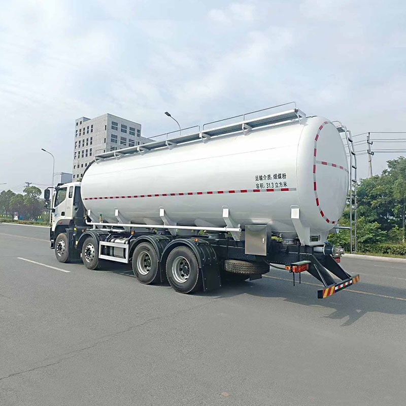 Camion de transport de poudre FOTON 8*4 33 m3