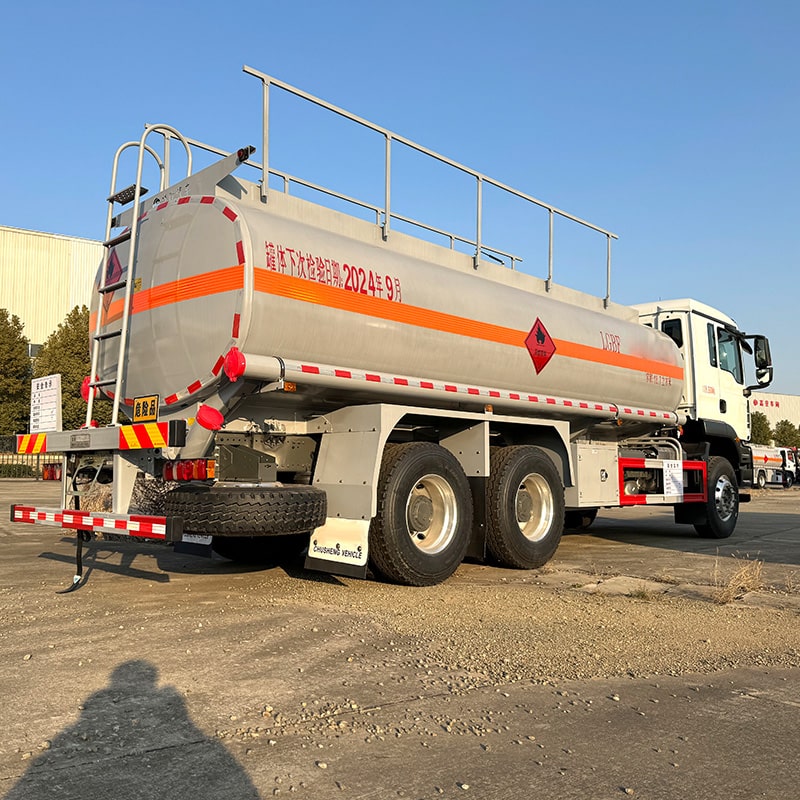 Camion-citerne à carburant diesel HOWO 6*4 16 tonnes neuf ou d'occasion