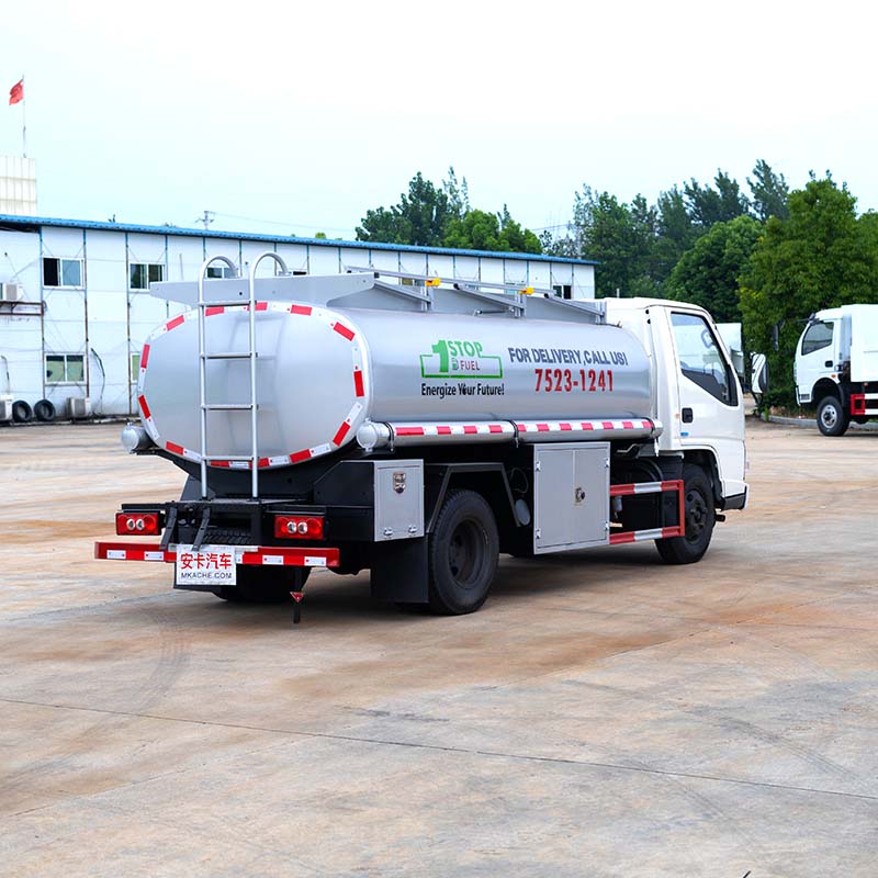 JMC 5000L fuel tank truck