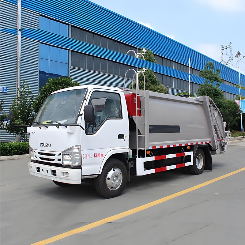 Camion à ordures compacteur ISUZU 5 m3 neuf ou d'occasion à vendre