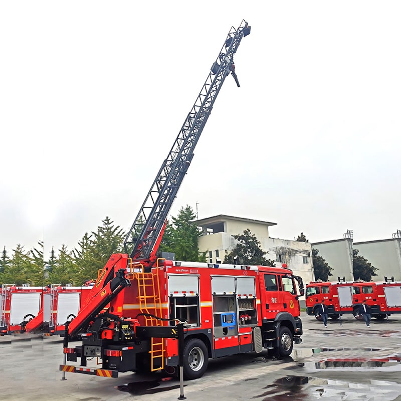 SINOTRUK HOWO new or used 5cbm liftable fire truck price