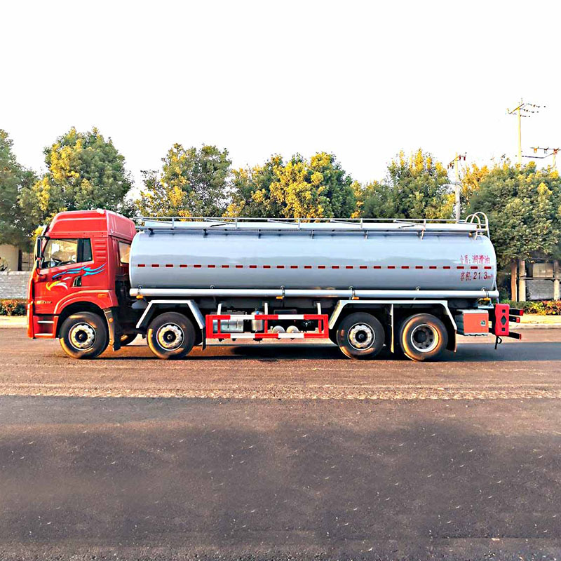 Camion de transport d'huile lubrifiante FAW 18 tonnes pour eau de mer