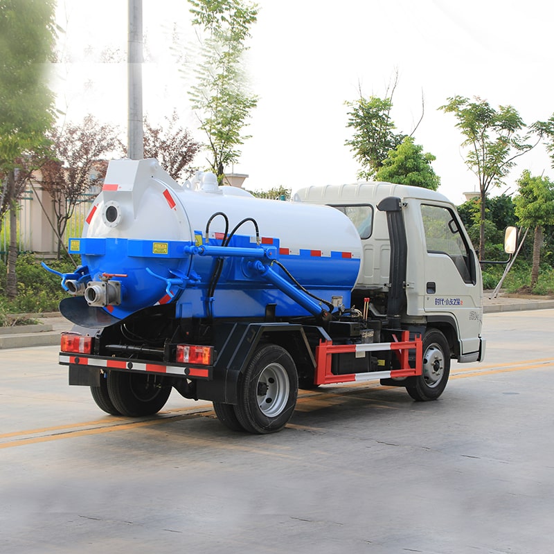 FOTON 4*2 2000L 4*2 wastewater sewage suction trucks