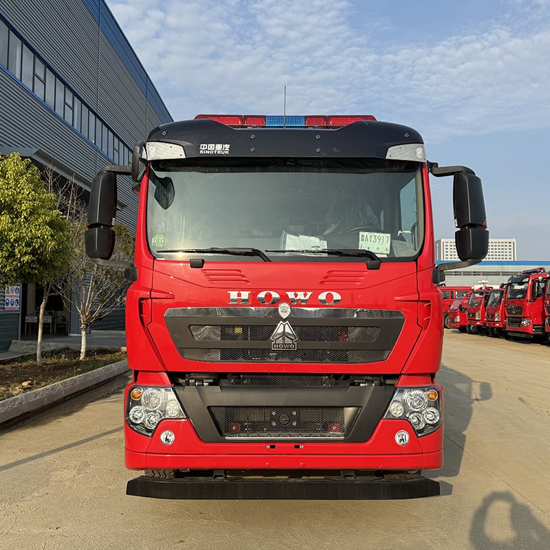 HOWO high quality 8cbm 4*2 foam fire fighting truck
