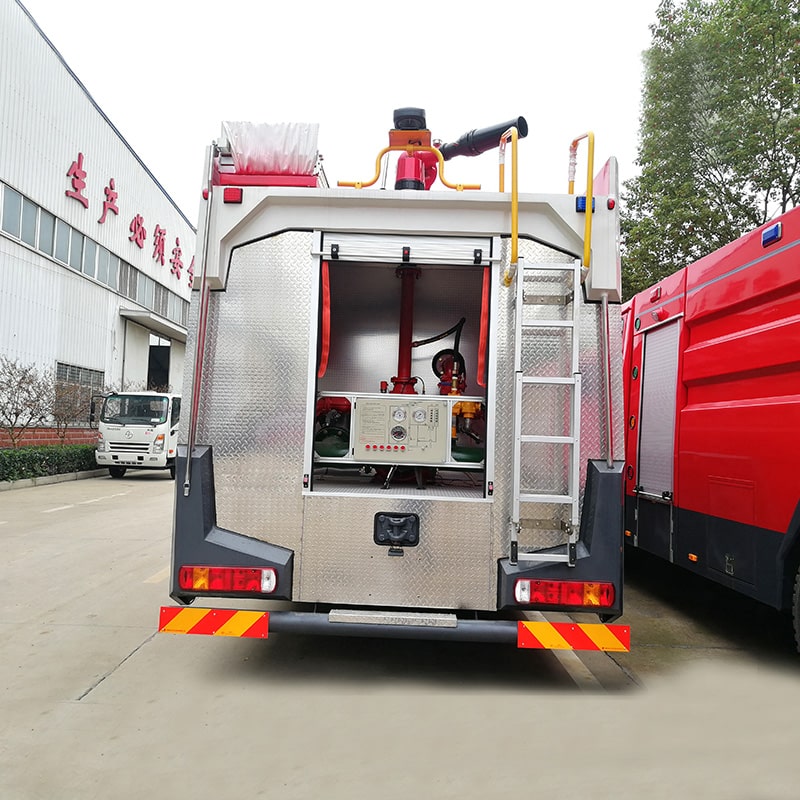 Howo 16000L Water and Foam Fire Rescue Fighting Truck