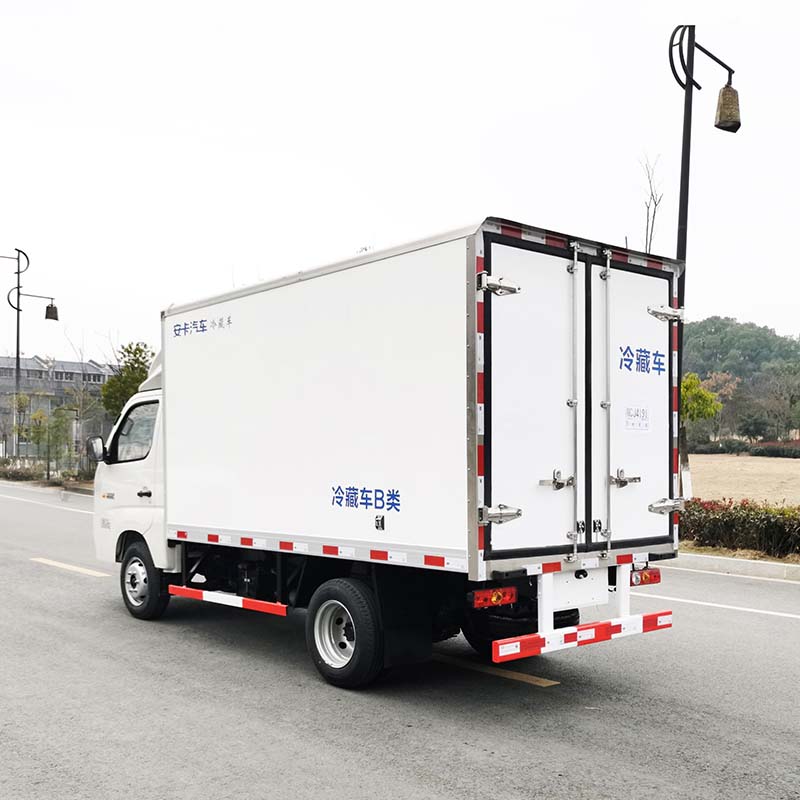 Camion frigorifique congélateur Foton 4x2 de haute qualité