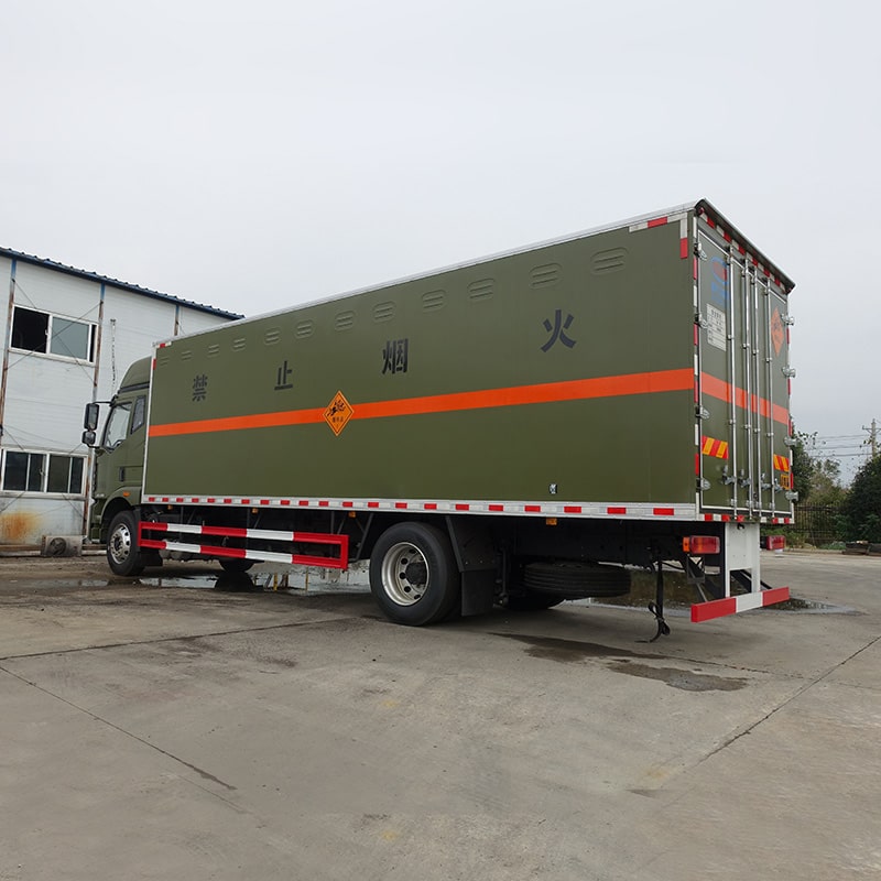 Camion de transport d'équipement de sablage FAW à prix bon marché