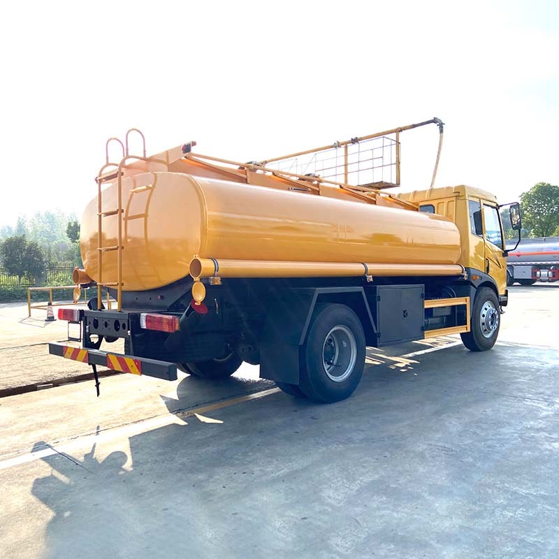 Camion citerne à carburant FAW 4x2 en aluminium de 12 000 litres