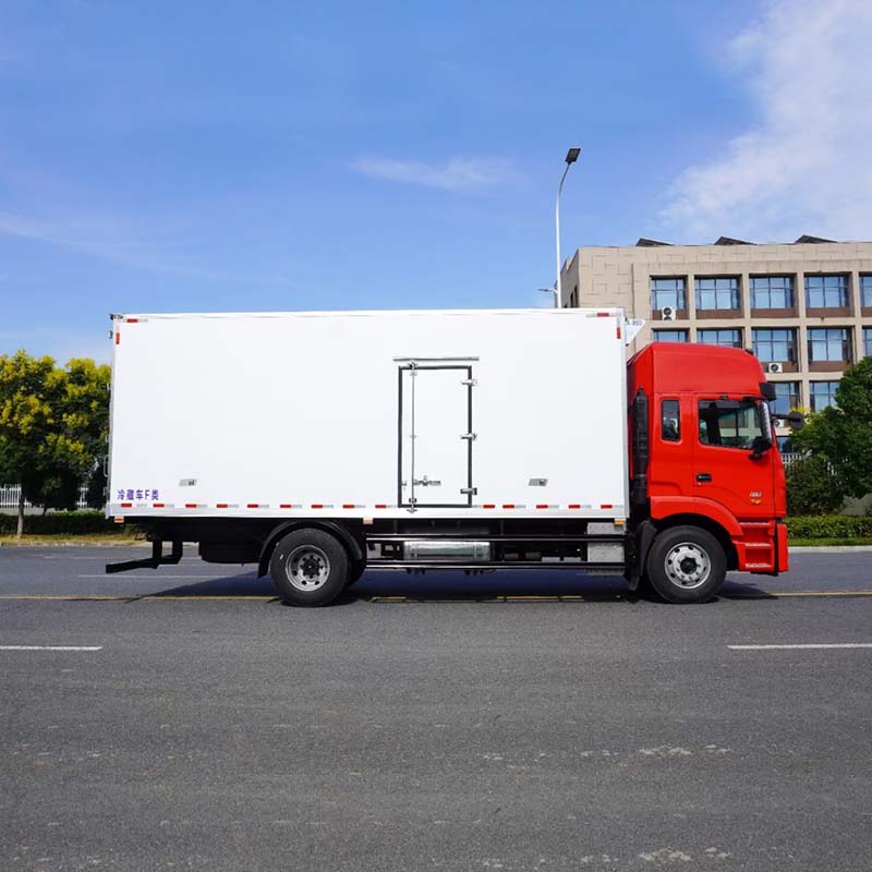 JAC 4x2 10 tons refrigerated truck for meat transport