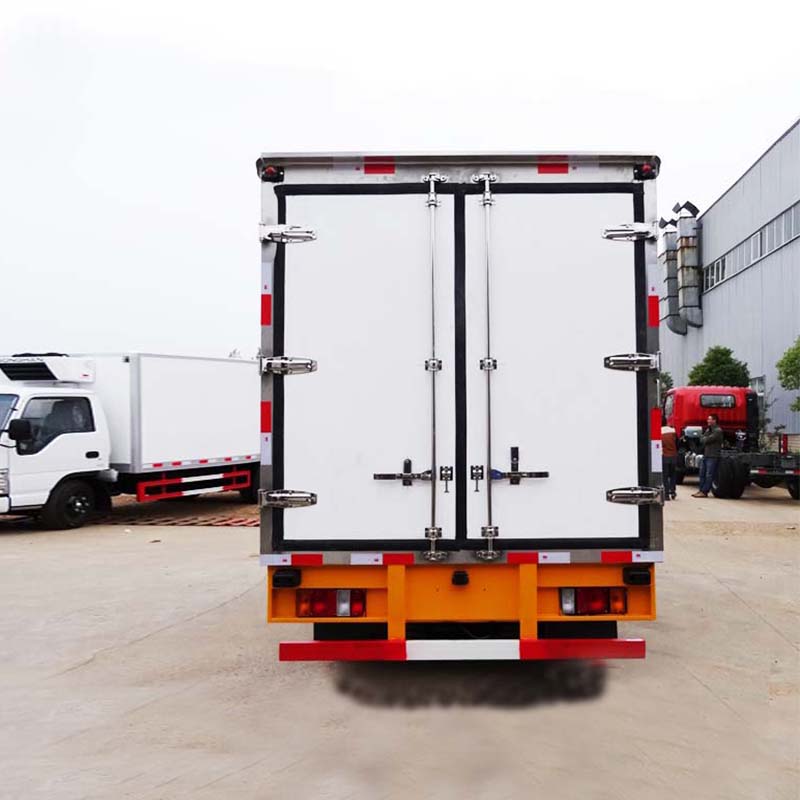 Camion frigorifique Isuzu 4x2 4,2 m