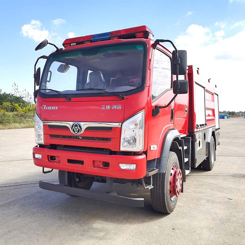 Brand New 4x4 6000 Liters Water Foam Fire Fighting Truck