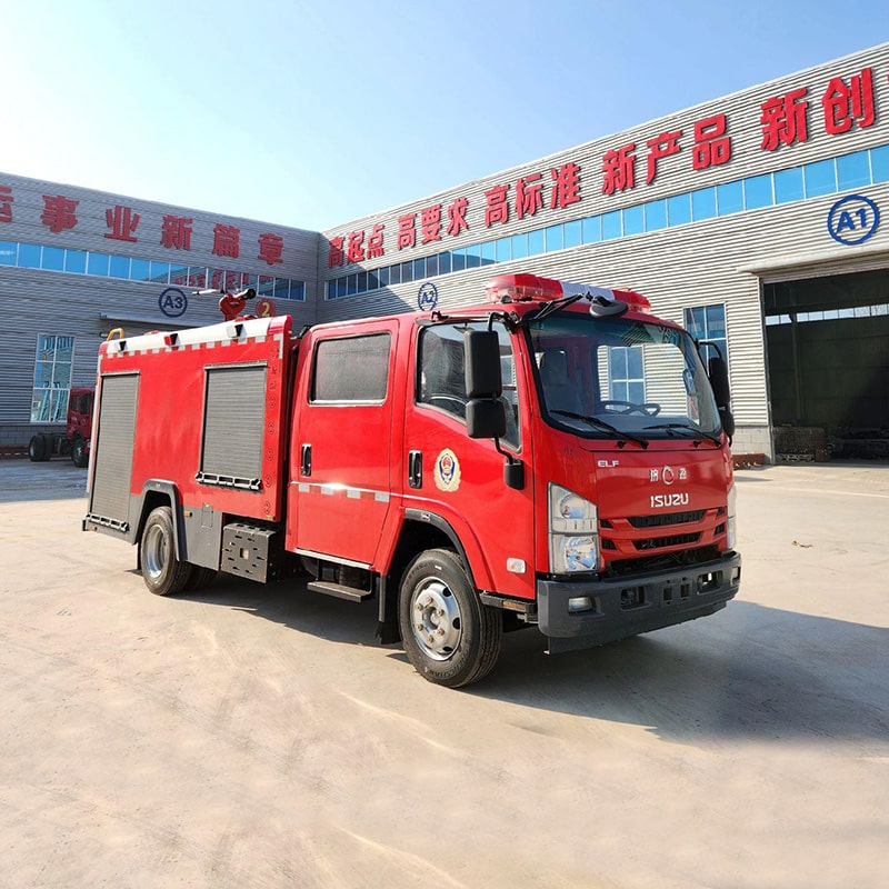 ISUZU 4*2 new or used 4cbm high quality fire truck