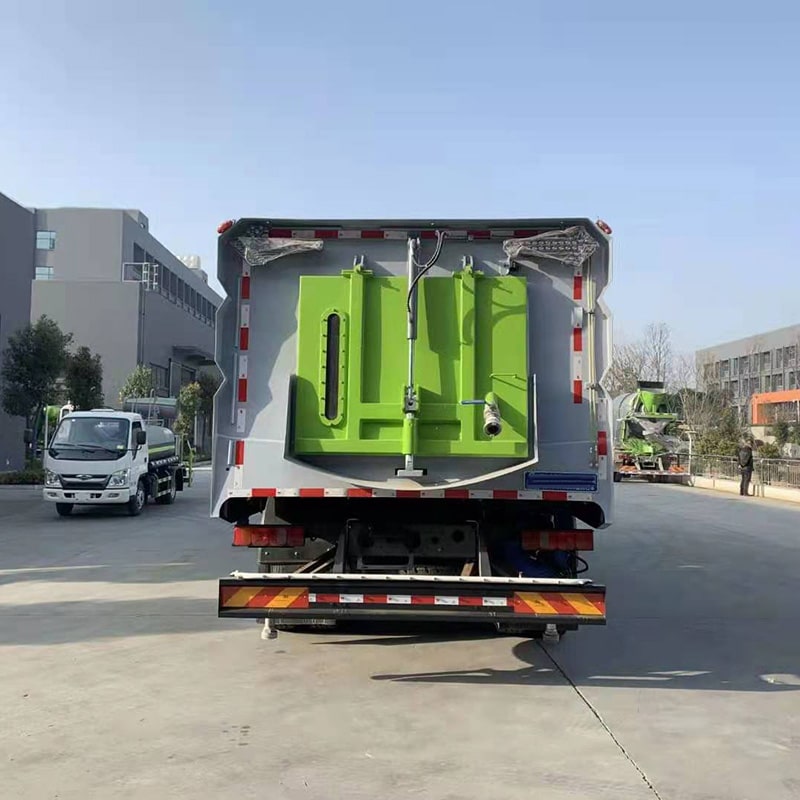 شاحنة كاسحة طرق عالية الضغط SINOTRUK 4*2